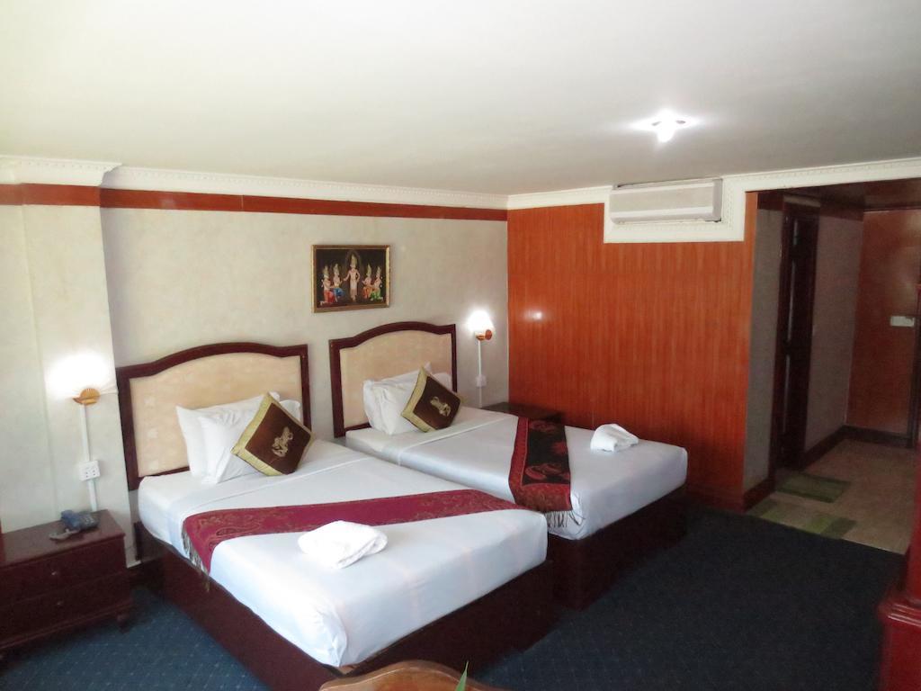 Khmeroyal Hotel Phnom Penh Quarto foto